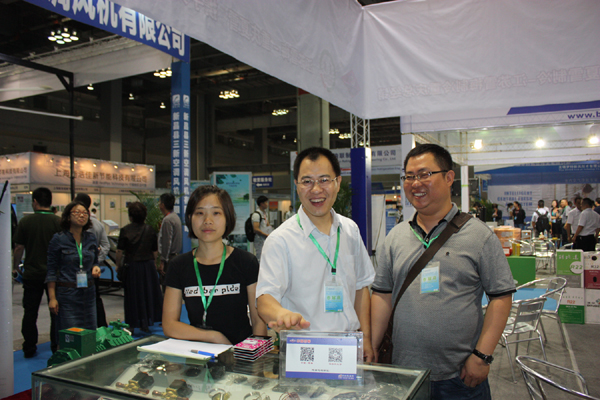 東西合作攜手共進 雪梅夏雪共創(chuàng)輝煌 東西合作攜手共進 雪梅夏雪共創(chuàng)輝煌